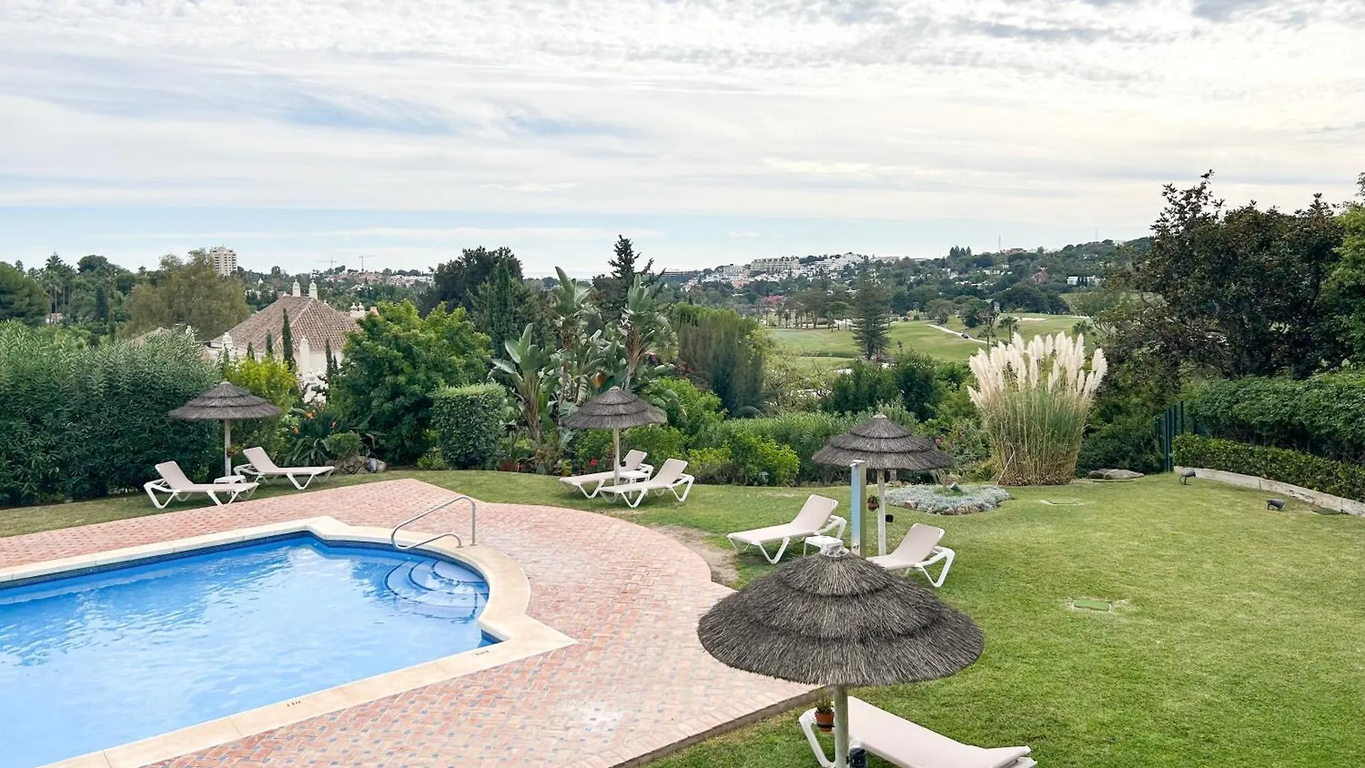 Luxe Apartments Hotel Del Golf - Las Brisas Marbella