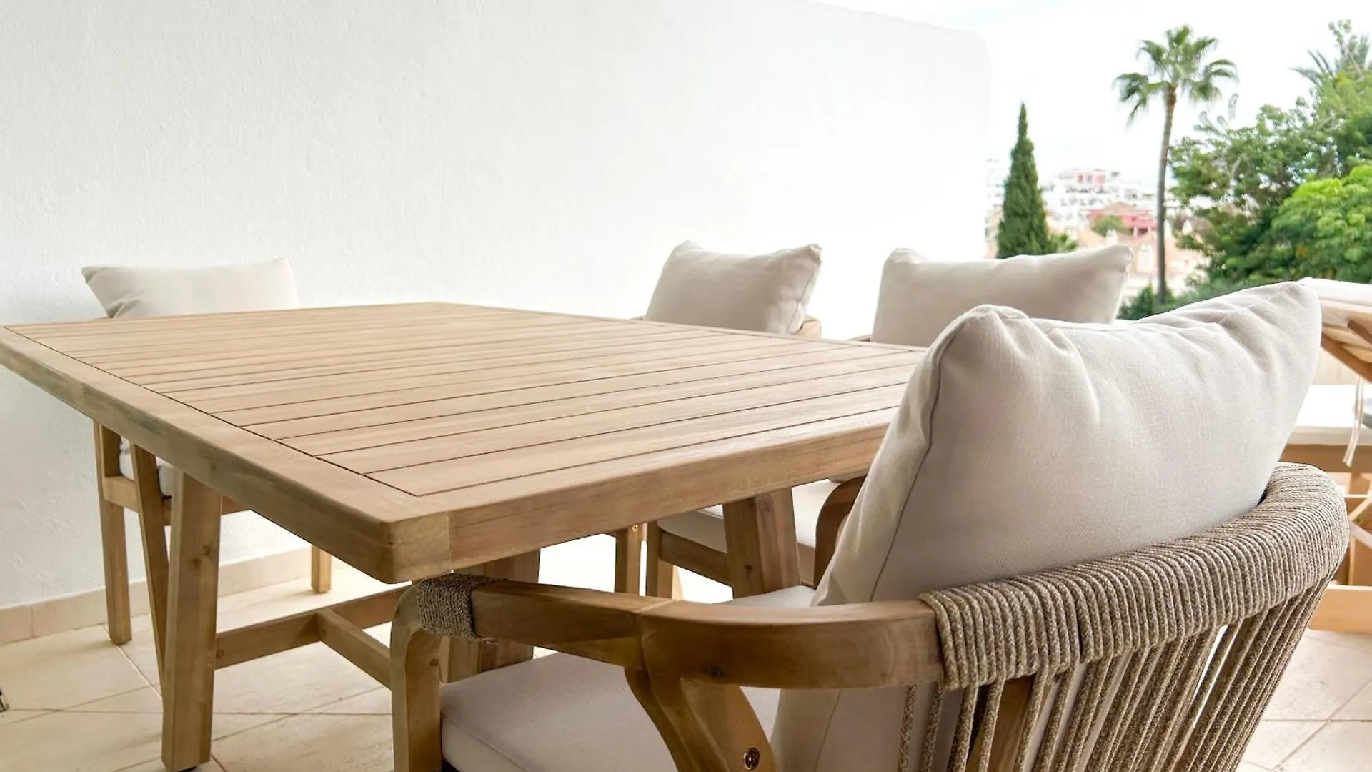 Luxe Apartments Hotel Del Golf - Las Brisas Marbella España